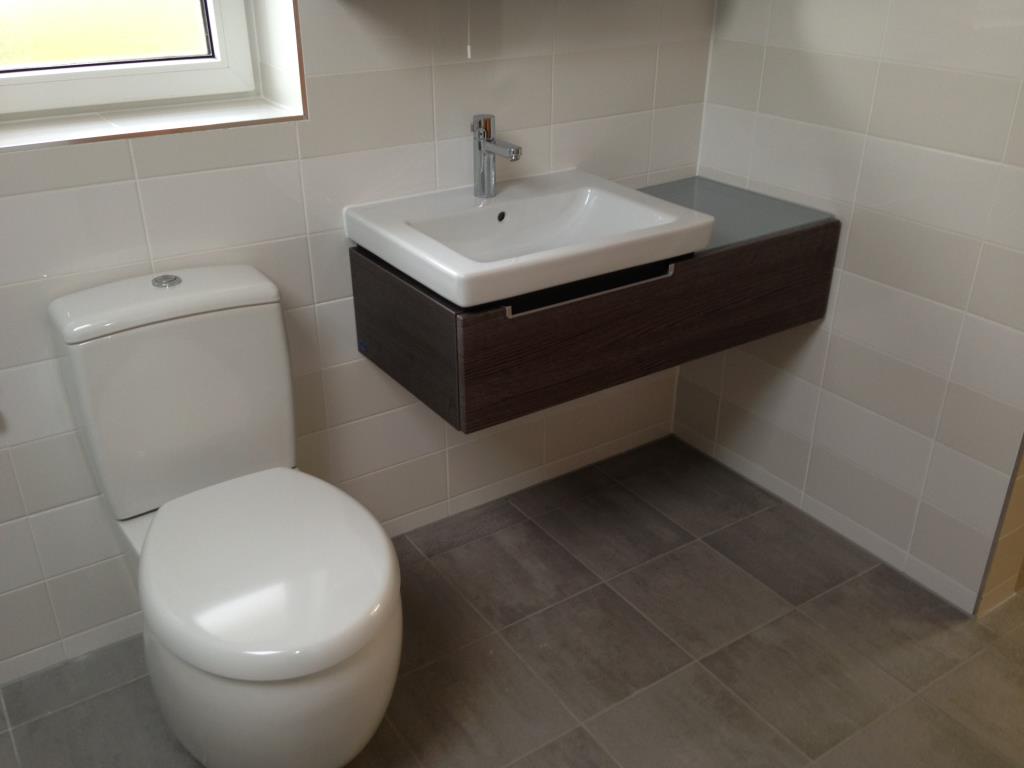 Example Fitted Bathroom #12